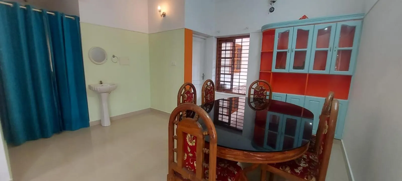 Orange Valley Homestay Near Lulu Kochuveli Thiruvananthapuram 0*,