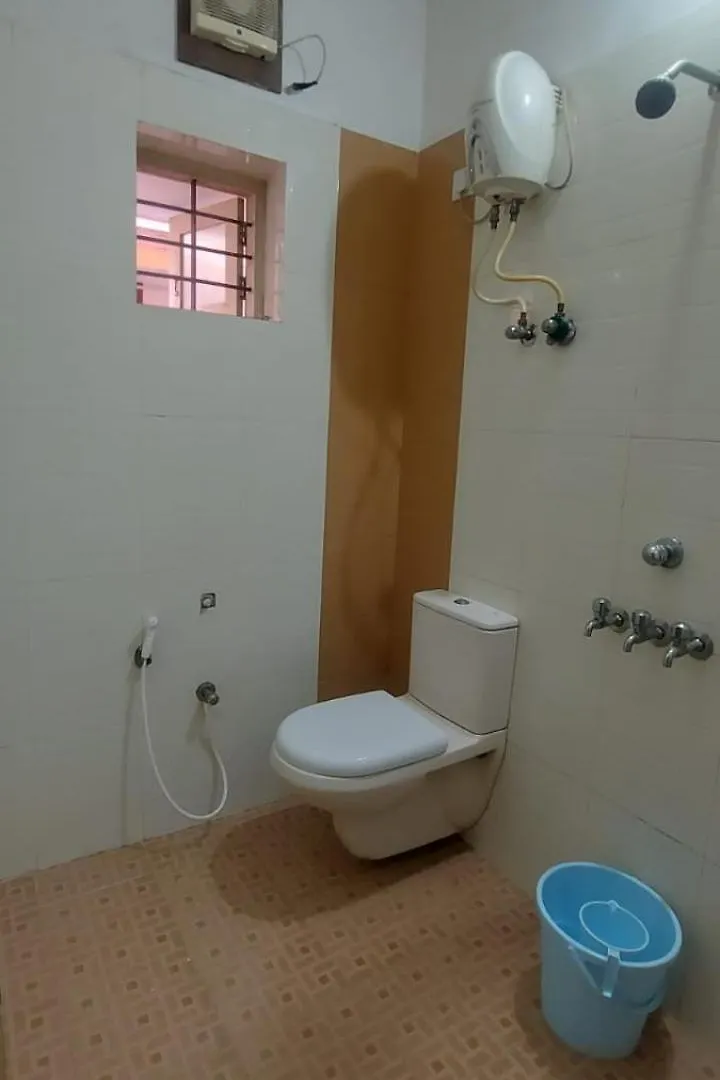 Orange Valley Homestay Near Lulu Kochuveli Thiruvananthapuram 0*,